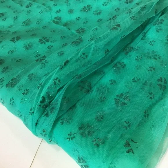 Green Mesh Fabric Glitter Shamrock Design St Patricks Day Craft Sewing Material - Picture 4 of 6